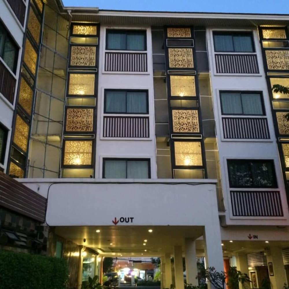旺布拉帕大酒店 清邁 外观 照片